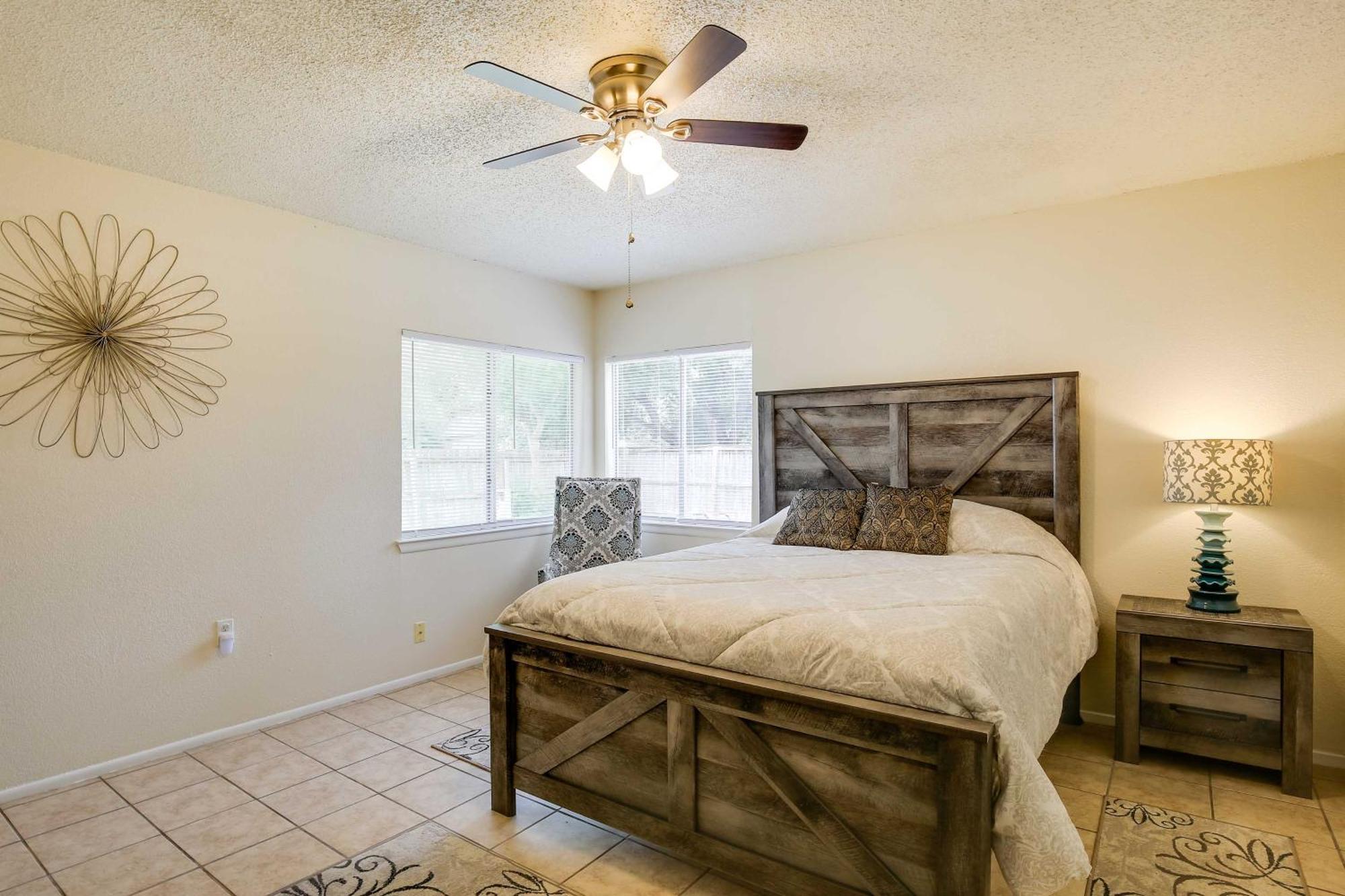 Sunny San Antonio Home With Backyard And Patio! Eksteriør billede